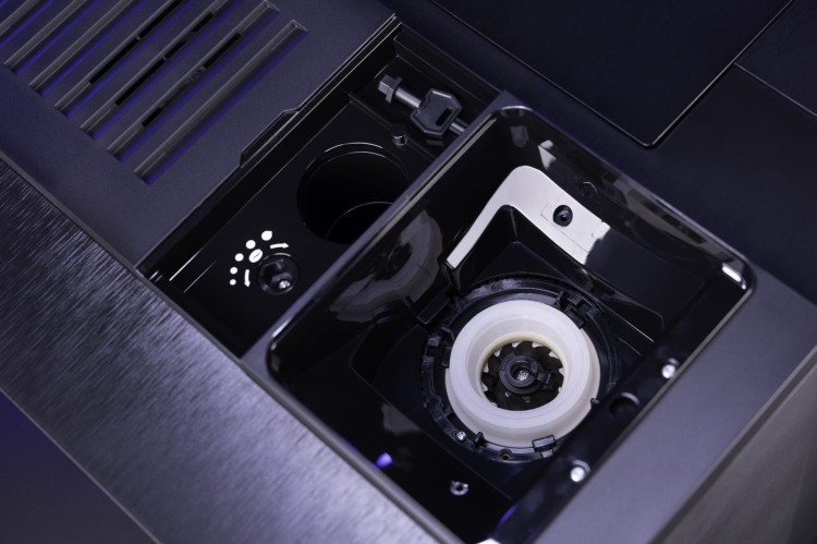 X85_04.jpg